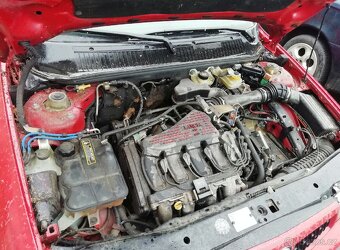 Lancia Delta HPE 1.6 16V náhradní díly - 2