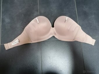 Podprsenka Wonderbra Ultimate Strapless bardot 75F - 2