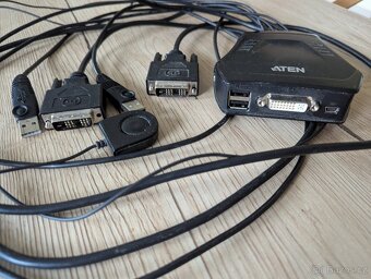 Přepínač 1mon,klávesnice, myš, USB na 2 PC/NTB - 2