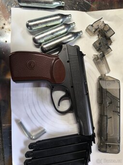 Pistole CO2 Makarov - 2