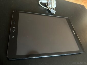 Samsung galaxy A 16GB tablet - 2