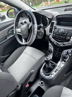 Chevrolet Cruze - 2