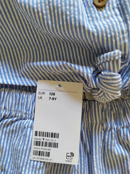 Nové pruhované top a šortky, H&M, vel. 128 - 2