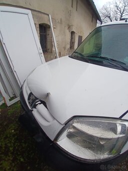 Peugeot Partner bouraný - 2