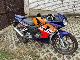 Silniční motorka Honda Cbr 125 - 2