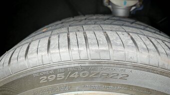 Hankook Ventus s1 evo3 295/40 r22 - 2
