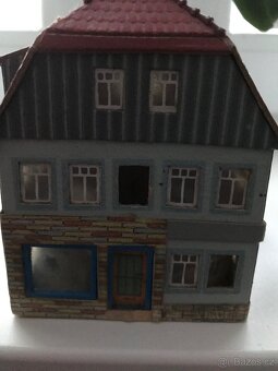 Domeček pro modelare nádražích domečku - 2