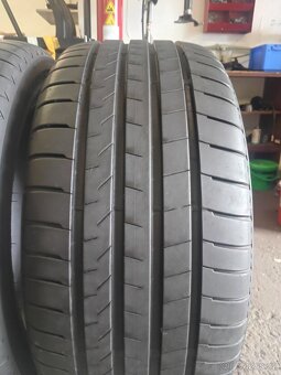2xletní pneu 285/45/20.Bridgestone. - 2