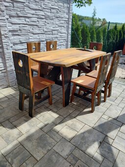 Prodám stylový masivní dubový stůl a 6 židlí - 2