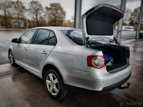 VW Jetta 5 1.4TSI 90KW CAXA LKM LA7W r.v. 2010 - 2
