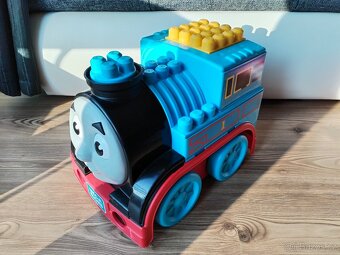 Mega Bloks Mašinka Tomáš - 2