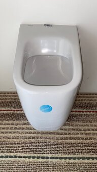 NOVÝ Pisoár s automat.splachováním + napájecí zdroj - 2