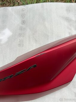 Honda Forza 125 pravý zadní plast (83200-K40-A00ZA) - 2