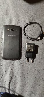 Samsung Galaxy SM-7105 - 2