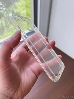Čiré průhledné pouzdro -- iPhone SE 2022 / SE 2020 / 8 / 7 - 2