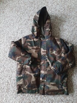 Dětská bunda hřejivá 100 maskovací vzor Woodland - 2