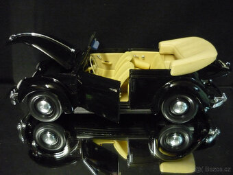 Volkswagen Beetle cabriolet VW Maisto 1/18 - 2