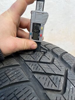 235/60 R18 Pirelli zimní 2ks - 2