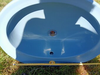 Prodám starší umyvadlo s nohou - 2