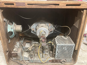 Televizor Tesla Narcis - 2