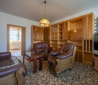 Zachovalá obývací stěna zdarma - 2