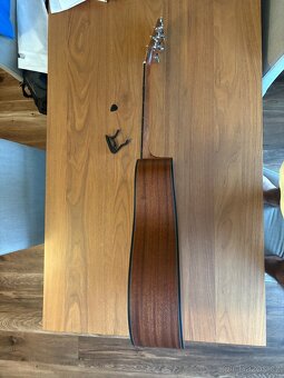 Kytara pro leváka - 2