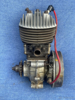 Jawa 250 Speciál FJ/Přírubová - Motor - 2