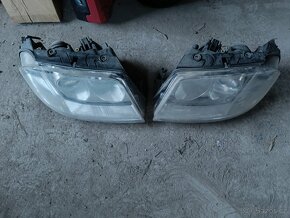 VW Passat B5.5 přední světla - 2