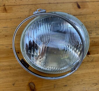 Přední světlo Yamaha XV 1600 - 2