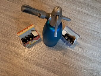 Retro sifonova lahev + bombičky - 2