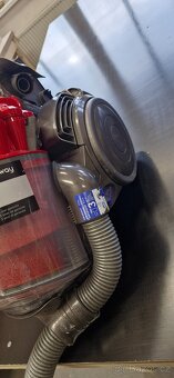 Dyson DC 32 Origin  nemam k tomu kartáč - 2