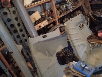 Škoda 100 - plecharina - 2