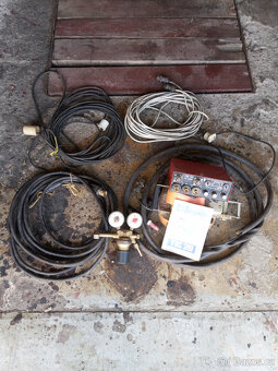 Prodám přídavné zařízení pro svařování metodou TIG - 2