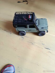 Land Rover Defender - 2