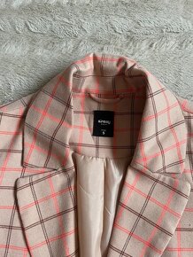 Světle hnědé béžové sako nebo lehký kabát s páskem - S - 2