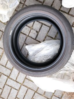 Letní 225/45/19 92W Bridgestone Dueler HP 7mm 2023 Karoq - 2