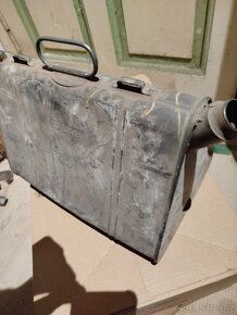 Starý kanystr 10 l - 2