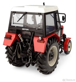 Traktor Zetor 7211 - 2WD 1:32 Universal Hobbies - 2