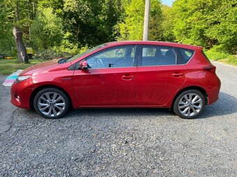 Toyota Auris 1.8 hybrid TOP STAV - 2