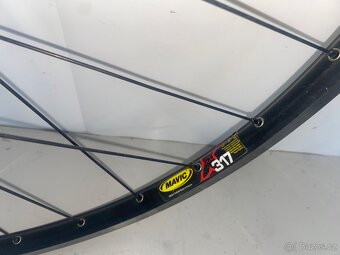 Přední kolo Specialized osa dt swiss - 2