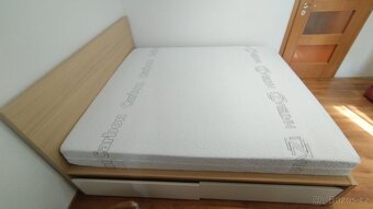 Prodám postel MALM 180x200 - 2