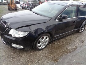 Škoda superb II kombi 2,0tdi, Rozprodám na náhradní díly - 2