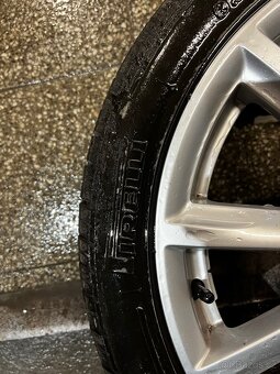 KUSOVÉ KOLO 245/40/18 - 2