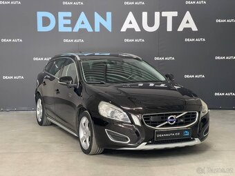 Volvo V60, 2.4d, 151kW, Automat, 140t.km., bohatá výbava - 2