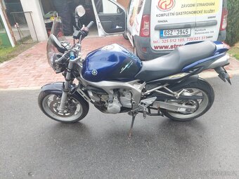 Yamaha fz6 - 2