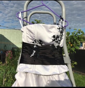 Maturitní /svatební šaty - 2