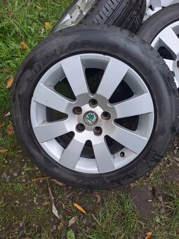 Alu kola 5x112 originál Škoda 205/55 R16 - 2