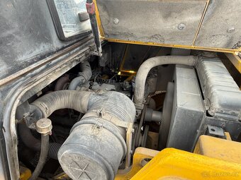 Vysokozdvižný vozík Hyundai HDF 70-7s - zvedá 7t - 2