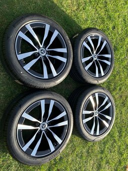 NOVÁ Original kola Mercedes S Class 255/45/19 letní - 2