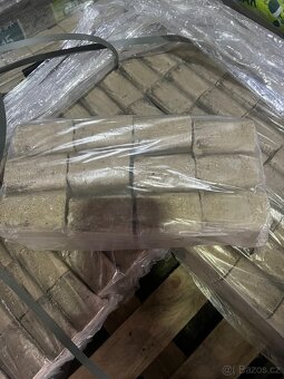 pelety,brikety - 2